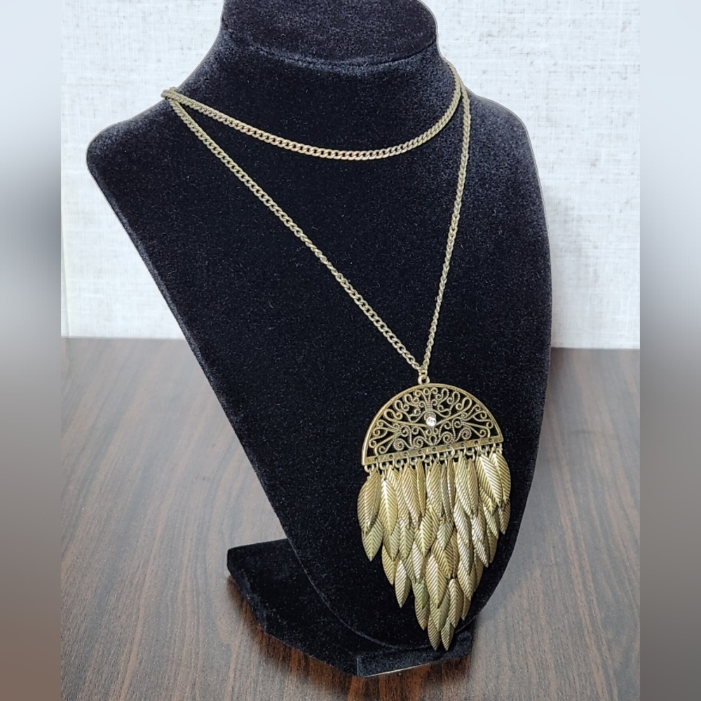 Boho Long Feather Necklace - Picture 5 of 9